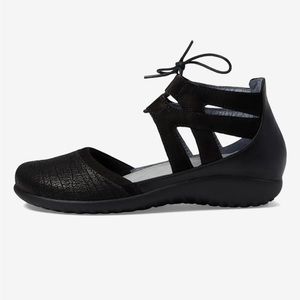 Naot Black Kata size 40